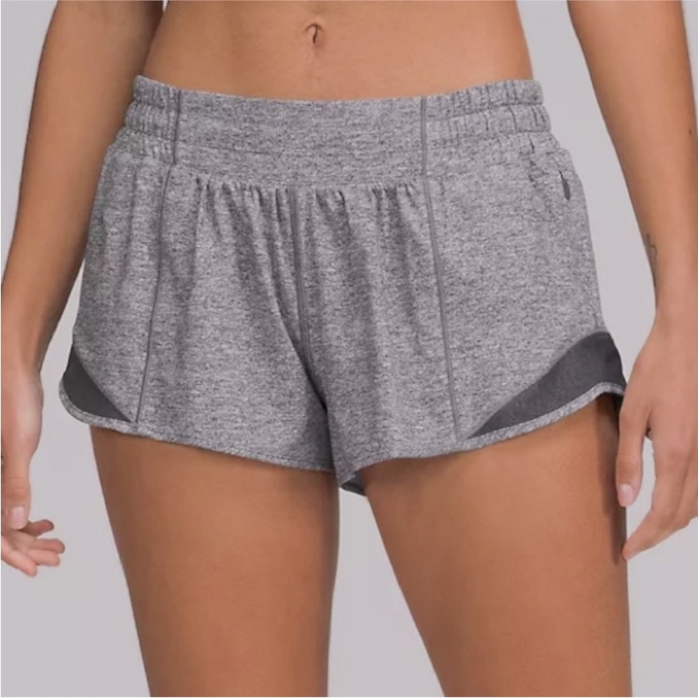 Lululemon Hotty Hot Lined Short  / Sz 4Tall